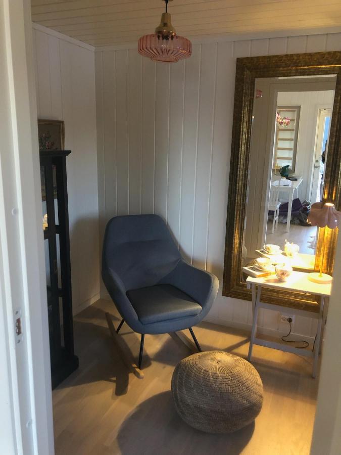 Lyseren Waterfront Cabin Omberg Bagian luar foto