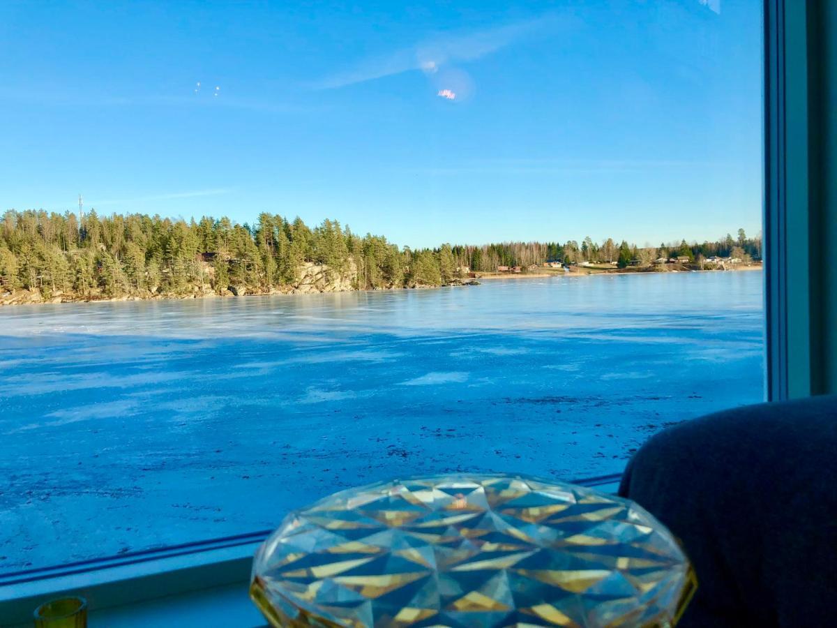 Lyseren Waterfront Cabin Omberg Bagian luar foto