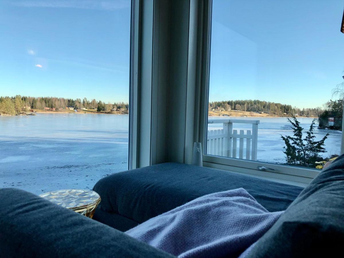 Lyseren Waterfront Cabin Omberg Bagian luar foto